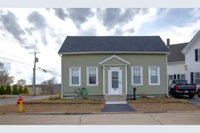 352 Taylor Street, Manchester, NH 03103 - Photo 2
