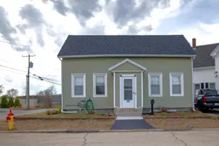 352 Taylor St, Manchester, NH 03103 - Photo 2