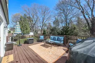 279 Sagamore St, Manchester, NH 03104 - Photo 8