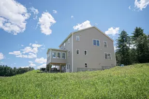78 Island Pond Rd, Derry, NH 03038 - Photo 8