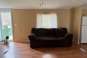 22 Wayne Dr, Derry, NH 03038 - Photo 10