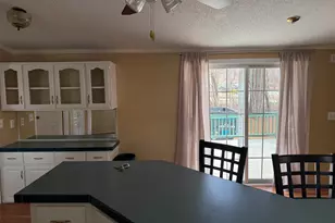 22 Wayne Dr, Derry, NH 03038 - Photo 14