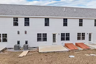 17C Mustang Dr, Litchfield, NH 03052 - Photo 6