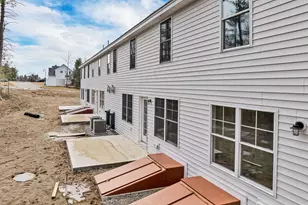 17D Mustang Dr, Litchfield, NH 03052 - Photo 8