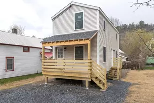 15 National St, Windsor, VT 05089 - Photo 2