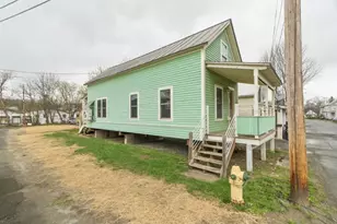 38 Jarvis St, Windsor, VT 05089 - Photo 18