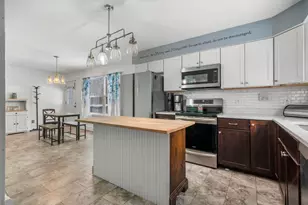 33 Buttercup Ln, Antrim, NH 03440 - Photo 2