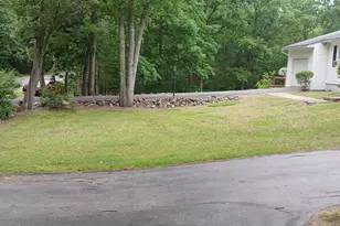 335 Chestnut Hill Rd, Farmington, NH 03835 - Photo 10