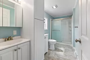 319 Salmon Ave, Portsmouth, NH 03801 - Photo 22