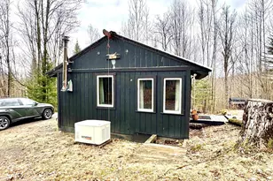 253 Washburn Rd, Columbia, NH 03576 - Photo 2