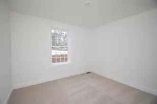 4A Dearborn Circle, Goffstown, NH 03045 - Photo 10