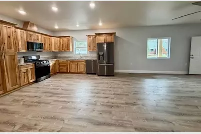 64 Evans Street, Gorham, NH 03581 - Photo 4