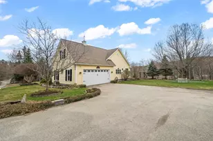 302 Howard St, Berlin, NH 03570 - Photo 34