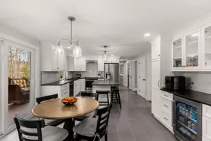 75 Birkdale Rd, Bedford, NH 03110 - Photo 10