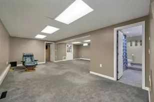 9 Fairway Dr, New Hampton, NH 03256 - Photo 10