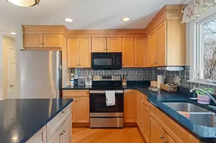 2 Shirley Ln, Stratham, NH 03885 - Photo 8