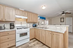 7 S Dewberry Ln, Rochester, NH 03867 - Photo 2