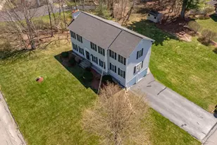 59 Rosegate Farm Dr, Manchester, NH 03109 - Photo 2