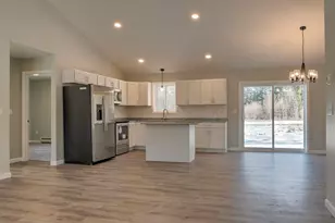 6 Asheley Ave, Hinsdale, NH 03451 - Photo 6