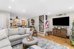 1465 Hooksett Rd, Hooksett, NH 03106 - Photo 4