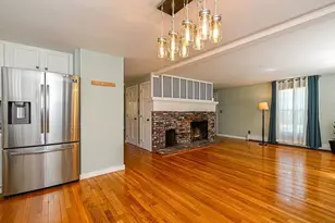 32 Hickory Dr, Amherst, NH 03031 - Photo 16