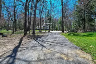 32 Hickory Dr, Amherst, NH 03031 - Photo 38