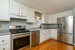 32 Hickory Dr, Amherst, NH 03031 - Photo 12
