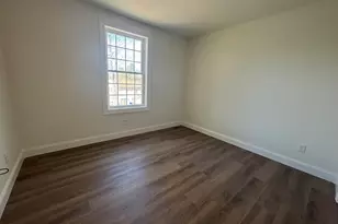 8A Dearborn Circle, Goffstown, NH 03045 - Photo 10