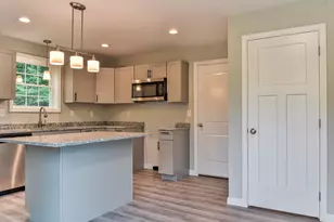 9 Asheley Ave, Hinsdale, NH 03451 - Photo 8
