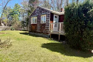 40 Riverside Dr, Fremont, NH 03044 - Photo 2
