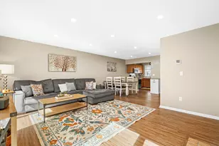 9 Village Falls Way, Merrimack, NH 03054 - Photo 8