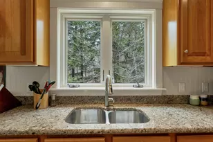 518 Old Main St, New London, NH 03257 - Photo 10