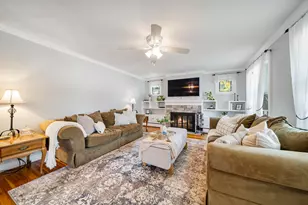27 Courtland St, Nashua, NH 03064 - Photo 12