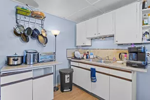 140 Douglas St, Manchester, NH 03102 - Photo 28