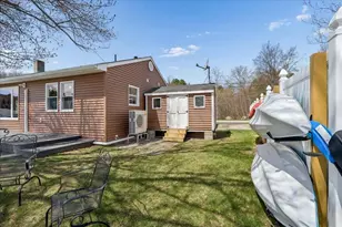 167 Lakeshore Dr, Franklin, NH 03235 - Photo 34