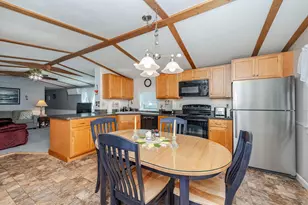 27 Ithica Ln, Newmarket, NH 03857 - Photo 6