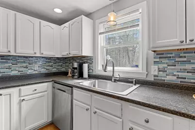 125 S Main Street, Newton, NH 03858 - Photo 30