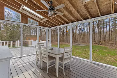 125 S Main Street, Newton, NH 03858 - Photo 8