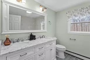 125 S Main St, Newton, NH 03858 - Photo 48