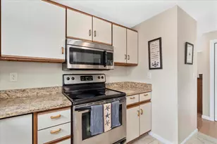 7 Corduroy Rd, Amherst, NH 03031 - Photo 10