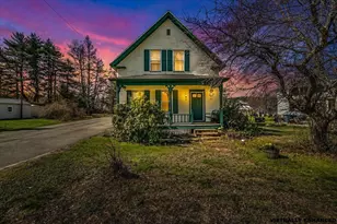 18 School St, Belmont, NH 03220 - Photo 2