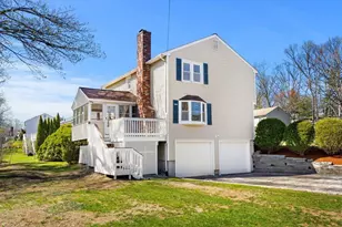 51 MacDonald Dr, Nashua, NH 03062 - Photo 2