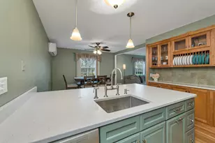 6 Castle Dr, Hooksett, NH 03106 - Photo 8