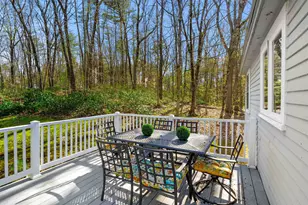 6 Newbury Dr, Amherst, NH 03031 - Photo 4