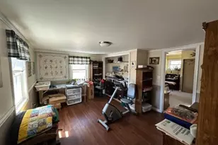 320 Old Lake Shore Rd, Gilford, NH 03249 - Photo 10
