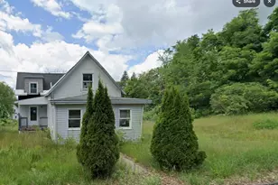 72 Chestnut St, Franklin, NH 03235 - Photo 2