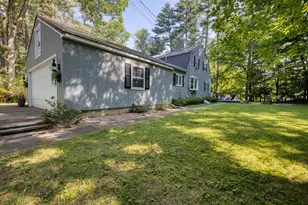 11 Robin Acres Dr, Wolfeboro, NH 03894 - Photo 4