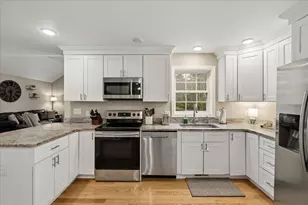 63 Chester Turnpike, Hooksett, NH 03106 - Photo 4