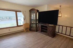 147 S Lunenburg Rd, Lunenburg,  05906 - Photo 10