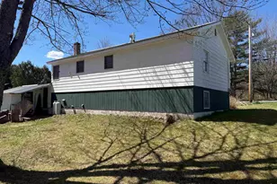 147 S Lunenburg Rd, Lunenburg,  05906 - Photo 4